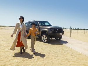 Potret Cantik Marsha Timothy dan Jizzy Jelajahi Indahnya Dubai