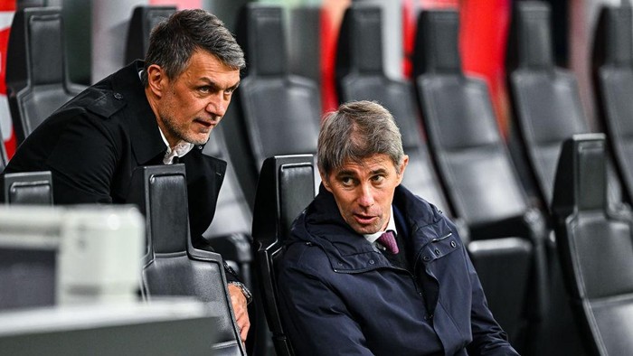 MILAN, ITALY - MAY 20: Paolo Maldini technical area director of Milan (L) talks with Frederic Massara sports manager of Milan prior to kick-off in the Serie A match between AC Milan and UC Sampdoria at Stadio Giuseppe Meazza on May 20, 2023 in Milan, Italy. (Photo by Simone Arveda/Getty Images)