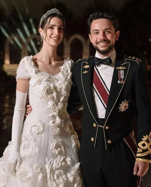 Rajwa Al Saif dan Pangeran Hussein/ Foto: Royal Hashemite Court Pangeran Hussein dan Rajwa Al Saif menikah