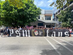 Sedihnya 90 Suporter PSM Naik Kapal Laut ke Bali tapi Dilarang Masuk Stadion