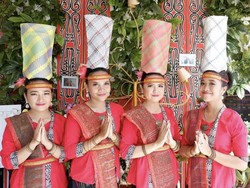 Mengenal Tradisi Mangghuti Tandok Bagi Perempuan Batak