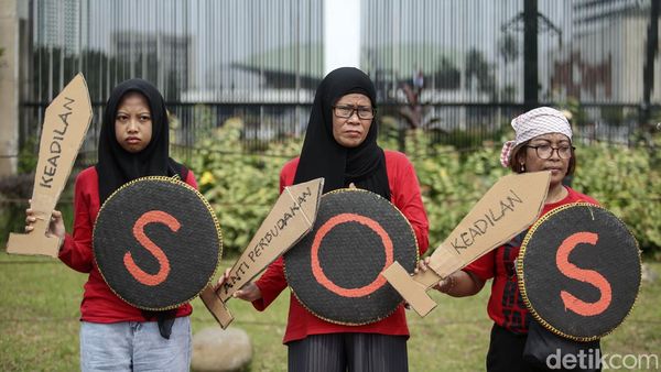 Aksi PRT Minta DPR Segera Selesaikan RUU PPRT