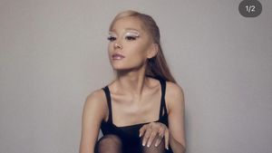 8 Foto Transformasi Ariana Grande yang Makin Kurus hingga Dituding Anoreksia