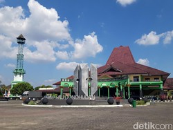 30% Calon Haji Embarkasi Solo Kategori Lansia, Begini Pelayanannya