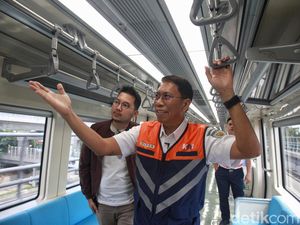 Dirut KAI Cek Kesiapan Akhir LRT Jabodebek