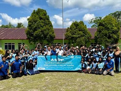 ASDP Kenalkan Peran Industri Logistik Lewat Program Mengajar