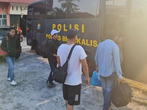 Penyelundupan 28 PMI Ilegal Digagalkan di Riau, Berangkat Pakai Visa Wisata Penyelundupan 28 PMI Ilegal Digagalkan di Riau, Berangkat Pakai Visa Wisata