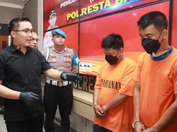 Melawan saat Ditangkap, 2 Pencuri Pecah Kaca Mobil di Batam Ditembak