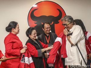 Butet Baca Puisi Singgung Capres Hobi Culik, Gerindra Merespons