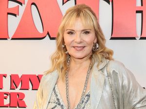 Kim Cattrall Rela Melakukan Apa Saja Demi Melawan Tua, Setuju dengan Botox