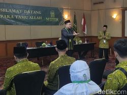 Maktour Lepas Calon Jemaah Haji Gelombang I Al-Fath Program Arbain