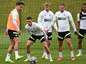 Pep: Banyak yang Pengin City Gagal Treble