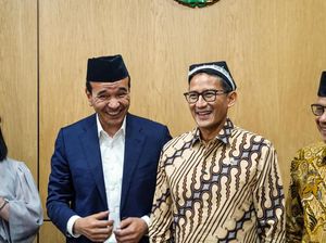 Bertemu Menparbud Uzbekistan, Sandiaga: Bahas Prasasti Sukarno Bertemu Menparbud Uzbekistan, Sandiaga: Bahas Prasasti Sukarno