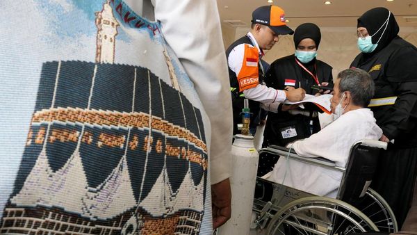 PPIH Rawat Jemaah Haji yang Sakit di Arab Saudi