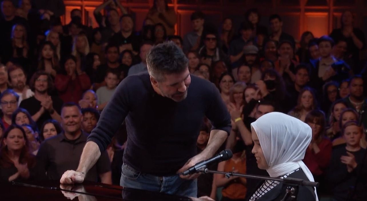 Simon Cowell dan Putri Ariani Simon Cowell dan Putri Ariani