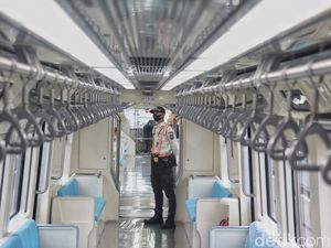 Cuma Besok! Naik LRT Jakarta Bayar Rp 1