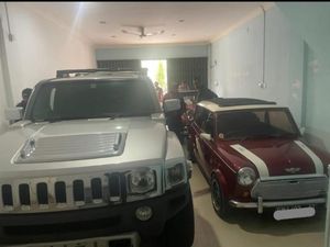 KPK Sita 3 Mobil Mewah Milik Andhi Pramono di Batam, Begini Penampakannya KPK Sita 3 Mobil Mewah Milik Andhi Pramono di Batam, Begini Penampakannya