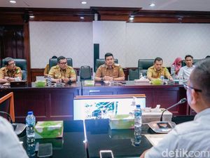 Bobby Nasution Bingung Soal Status Jalan di Medan Bobby Nasution Bingung Soal Status Jalan di Medan