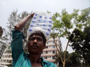 Warga Bangladesh Kewalahan Hadapi Gelombang Panas Ganas