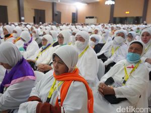 2.651 Calon Jemaah Haji Surabaya Jalani Tes Kesehatan Sebelum ke Tanah Suci 2.651 Calon Jemaah Haji Surabaya Jalani Tes Kesehatan Sebelum ke Tanah Suci