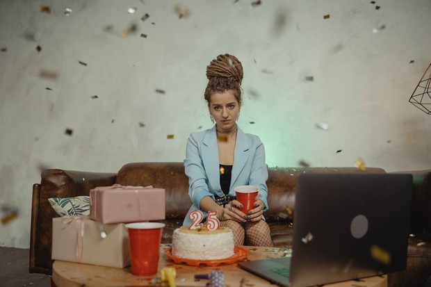 Alasan Kamu Merasa Depresi Saat Ulang Tahun dan Cara Mengatasinya