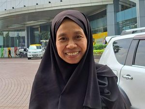 Profil Asri Emak-emak Wonogiri Viral Cas Cis Cus Bahasa Inggris di TikTok Profil Asri Emak-emak Wonogiri Viral Cas Cis Cus Bahasa Inggris di TikTok