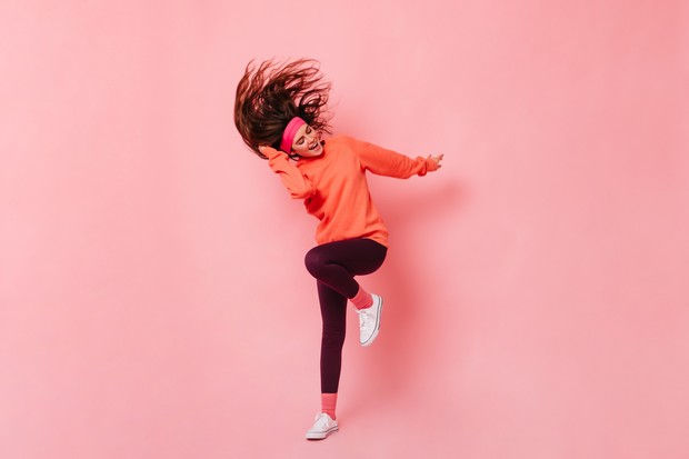 Foto: Freepik/lookstudio