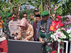 Bupati Klaten Apresiasi Program TNI Bangun Akses Jalan bagi Petani