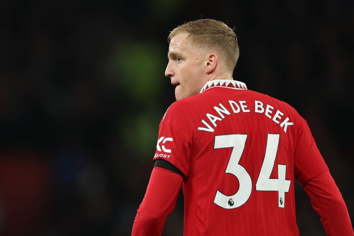 Donny van de Beek MANCHESTER, ENGLAND - DECEMBER 27: Donny van de Beek of Manchester United during the Premier League match between Manchester United and Nottingham Forest at Old Trafford on December 27, 2022 in Manchester, United Kingdom. (Photo by Matthew Ashton - AMA/Getty Images)
