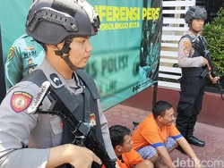 Angkut Belasan Motor Bodong, 2 Pria di Probolinggo Dibekuk di Tol Paspro