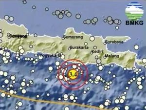 Gempa Susulan M 3,4 Guncang Pacitan Gempa Susulan M 3,4 Guncang Pacitan