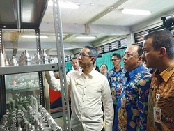 Tinjau Pusat Pelatihan Kerja DKI, Heru Minta Peralatan Lama Dimodernisasi