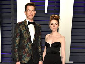 Kisah Mantan Istri John Mulaney: Depresi Hadapi Cerai hingga Nyaris Bunuh Diri Kisah Mantan Istri John Mulaney: Depresi Hadapi Cerai hingga Nyaris Bunuh Diri