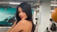 8 Foto Wanita Mirip Kylie Jenner, Ngaku Jadi Sulit Punya Pacar