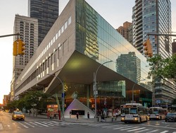 Mengenal The Juilliard School, Kampus Impian Putri Ariani AGT 2023