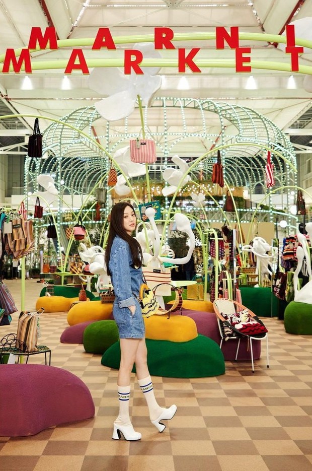 Jung Ryeo Won MARNI LAND