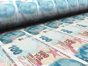 Kenapa Mata Uang Turki Ambruk Sepekan Usai Terpilihnya Erdogan? Kenapa Mata Uang Turki Ambruk Sepekan Usai Terpilihnya Erdogan?