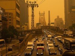 Langit Oranye gegara Polusi, Warga New York Dihantui Penyakit Ini