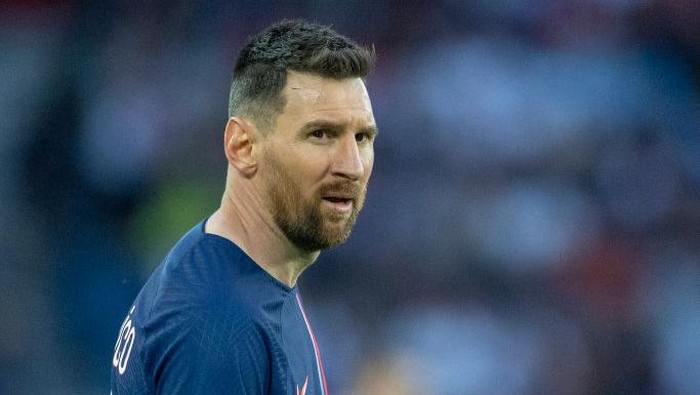 PARIS, FRANCE - JUNE 3:  Lionel Messi #30 of Paris Saint-Germain during the Paris Saint-Germain V Clermont, French Ligue 1 regular season match at Parc des Princes on June 3, 2023, in Paris, France (Photo by Tim Clayton/Corbis via Getty Images)