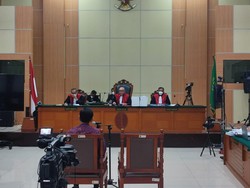 Luhut Ngaku Kenal Lama Haris Azhar: Dia Beberapa Kali ke Rumah Saya