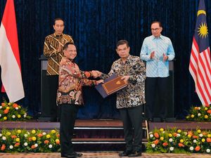 Mendagri Sepakati Perjanjian Lintas Batas dengan Malaysia, Ini Isinya Mendagri Sepakati Perjanjian Lintas Batas dengan Malaysia, Ini Isinya