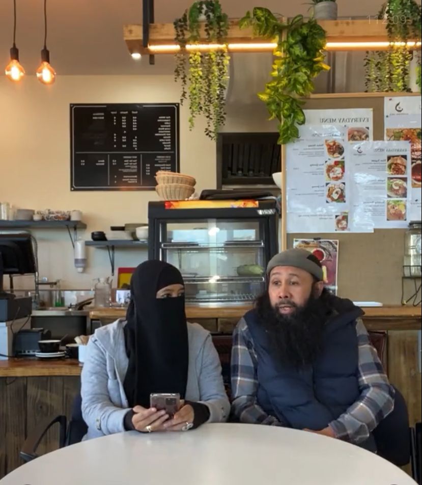 Peggy Melati Sukma & Suami Baru