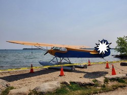 Keasyikan Berpesta, eh Pesawatnya Terendam Air Laut