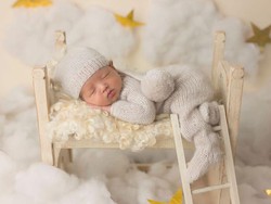 780 Nama Bayi Laki-laki Modern Islami Lengkap dengan Artinya