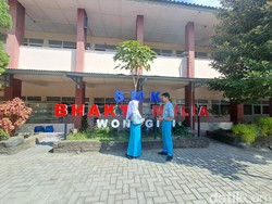 Asri Emak-emak Cas Cis Cus Inggris Ternyata Guru di Wonogiri, Ini Sosoknya