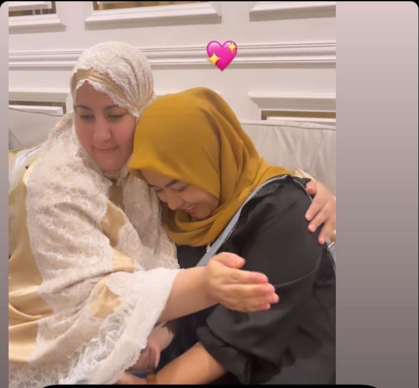 Tasyi Athasyia dan Mantan Karyawan