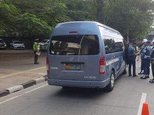 TNI-Polisi Gelar Razia di Jl Yos Sudarso Jakut, 23 Kendaraan Terjaring TNI-Polisi Gelar Razia di Jl Yos Sudarso Jakut, 23 Kendaraan Terjaring