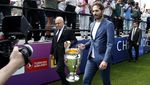 Trofi Si Kuping Besar Dipamerkan di Istanbul