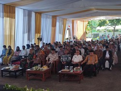 78 Pasutri Siri di Kabupaten Bogor Akhirnya Punya Surat Nikah Resmi