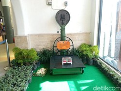 Menengok Harta Karun Buatan Inggris yang Mejeng di Stasiun Cirebon